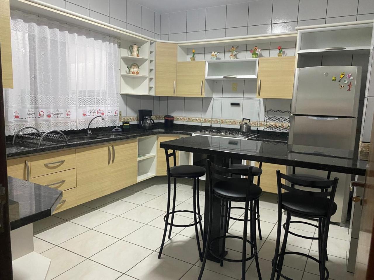Que Completo, Perfeito Familia E Amigos! Apartamento